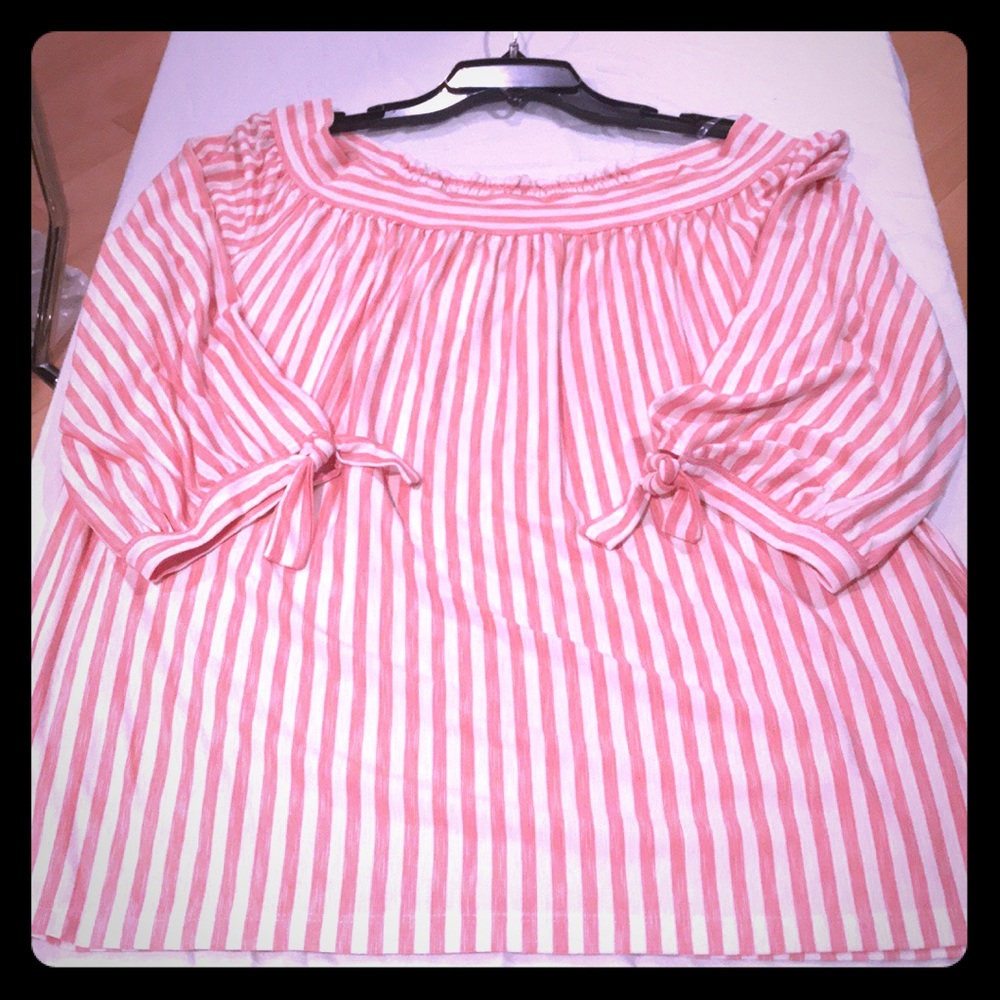 Striped Knit top with tie accent on sleeves.NWT